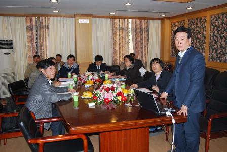 万象城allwincity官网分党委书记、材料实验教学中心唐颂超做验收汇报